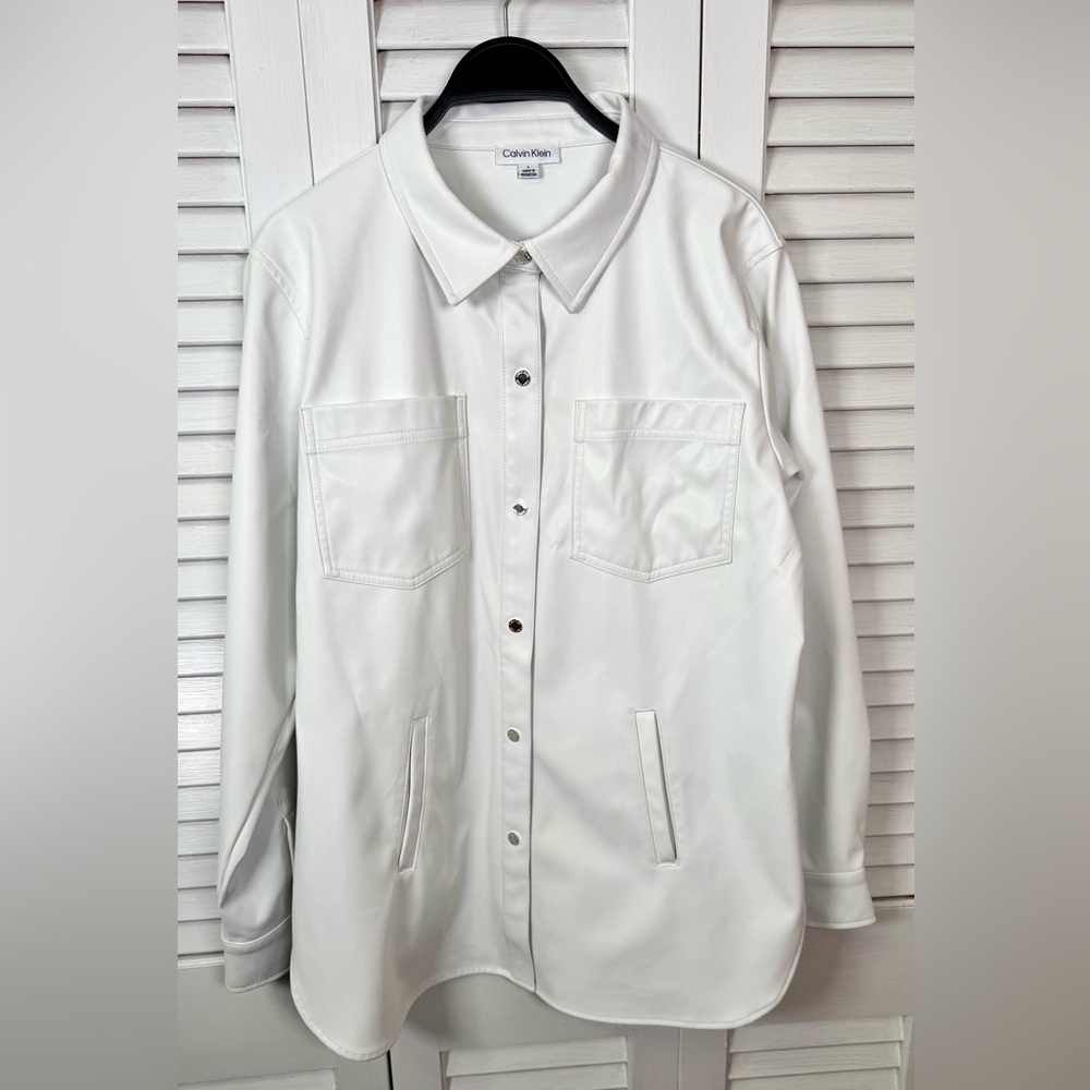 Calvin Klein White Faux Leather Shirt Jacket Large